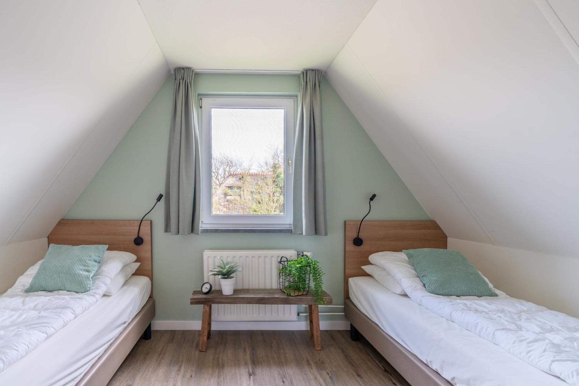 Nieuwlanderweg 75 Villa De Waal ภายนอก รูปภาพ